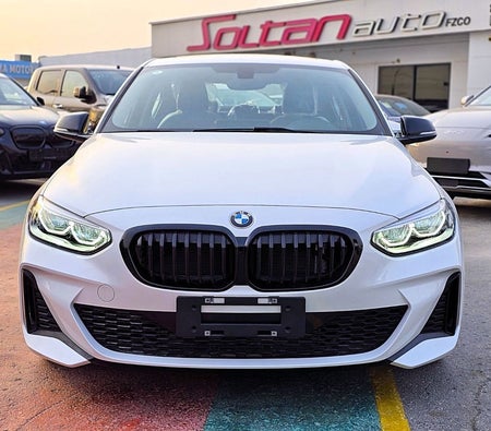 BMW 120i 2023, photo 2 of 4