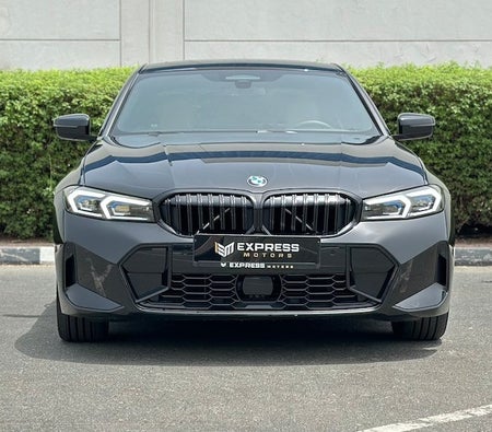 BMW 320i 2023, photo 3 of 4