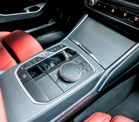 BMW 318i 2025