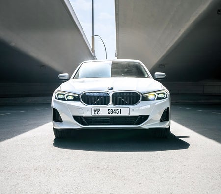 BMW 318i 2025