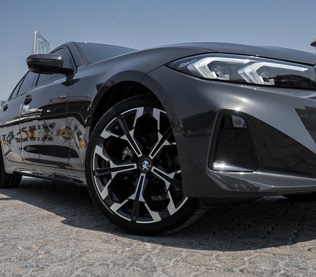 BMW 318i 2025