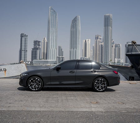 BMW 318i 2025