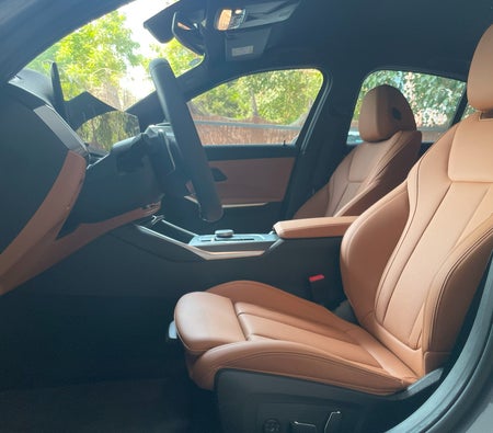 BMW 318i 2025