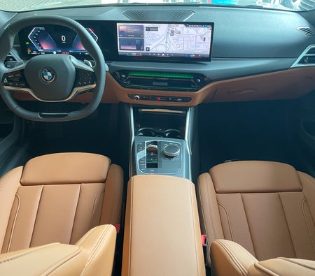 BMW 318i 2025