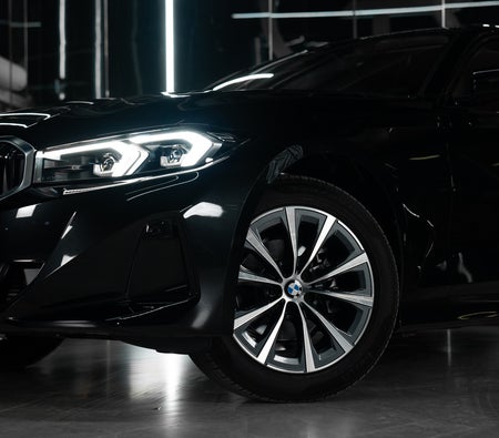 BMW 318i 2025
