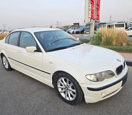 White BMW 325i 2005