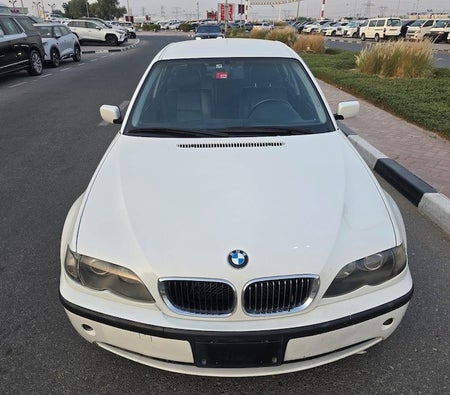 White BMW 325i 2005