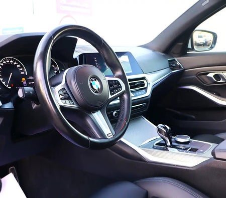 BMW 330i 2019, photo 4 of 4