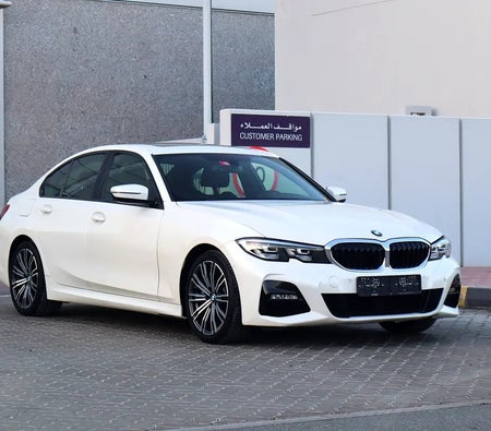 BMW 330i 2019, photo 3 of 4