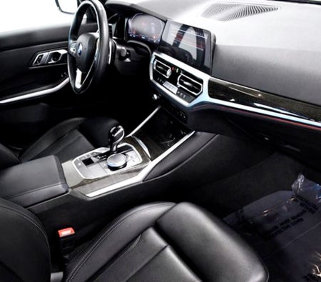 BMW 330i 2021, photo 4 of 4