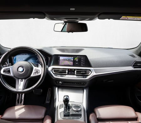 BMW 420i Convertible 2022, photo 4 of 4