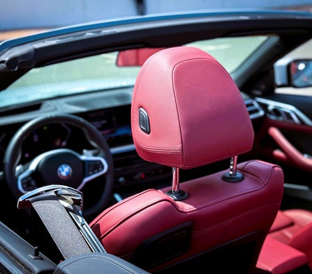 BMW 420i Convertible 2025