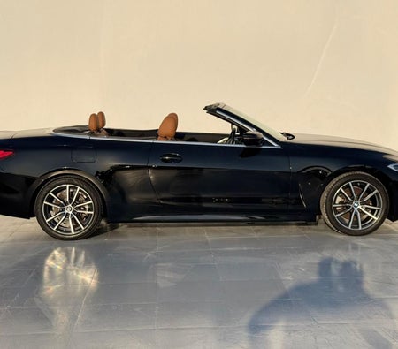 BMW 430i Convertible 2024, photo 3 of 4