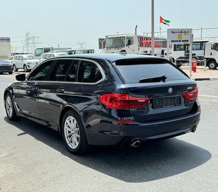 BMW 520i 2019, photo 4 of 4