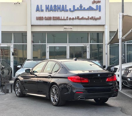 Blue BMW 520i 2018
