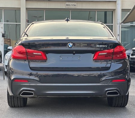 BMW 520i 2018, photo 4 of 4