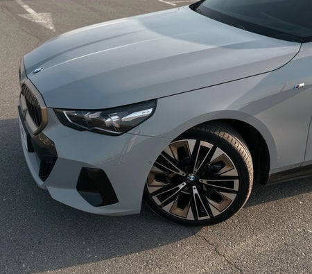 BMW 520i 2026, photo 3 of 4
