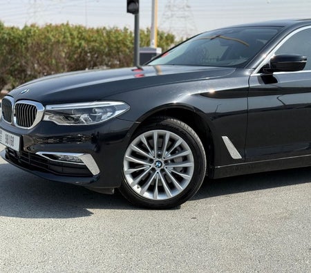 BMW 530i 2018, photo 2 of 4