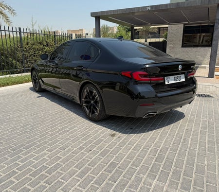 BMW 530i 2023, photo 4 of 4