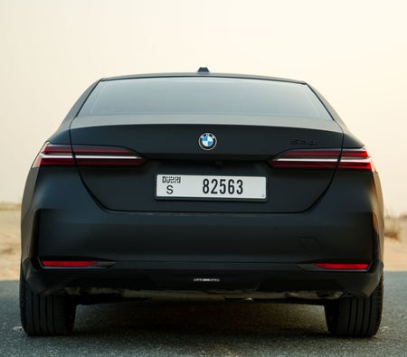 Matte Black BMW 530i 2026