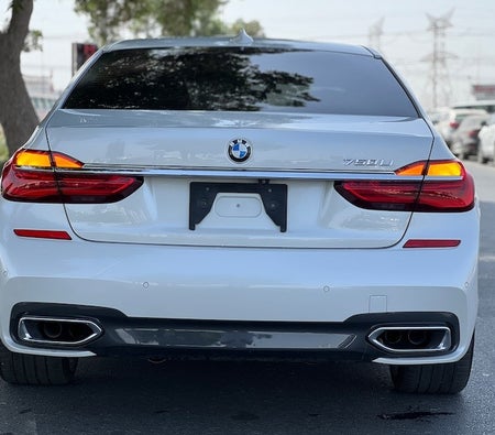 White BMW 730Li 2016