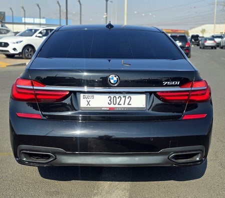 BMW 750i 2016, photo 4 of 4