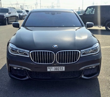 BMW 750i 2016, photo 2 of 4