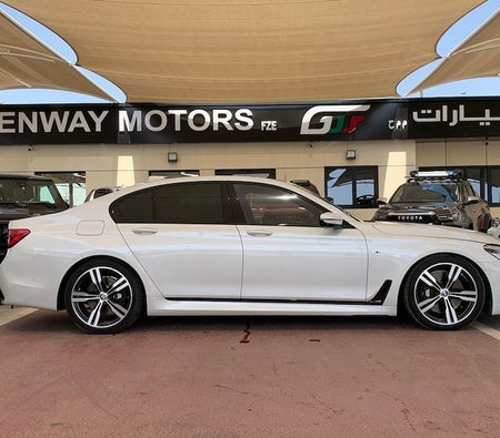 BMW 750i 2017, photo 4 of 4