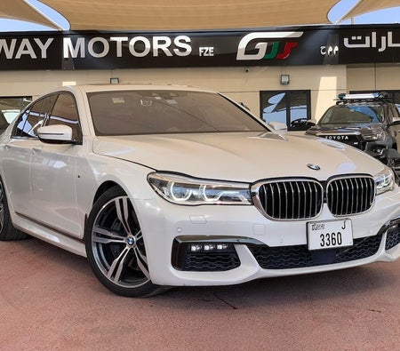 BMW 750i 2017, photo 3 of 4