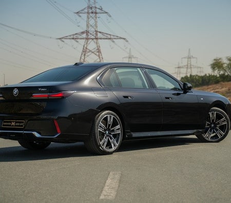 Black BMW 735i 2025