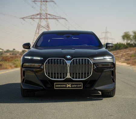 Black BMW 735i 2025