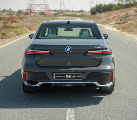 BMW 735i 2025, photo 4 of 4