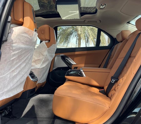 بي إم دبليو  7 Series 740i 2026, photo 4 of 4