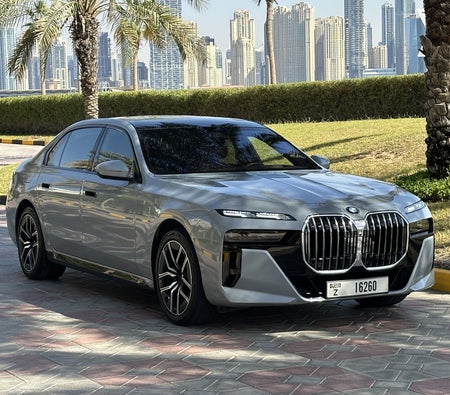 BMW 735i 2023