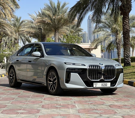 BMW 735i 2023