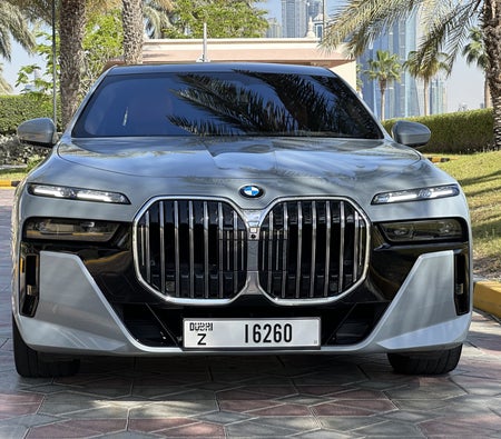 BMW 735i 2023