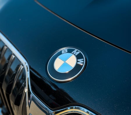 BMW 735i 2025