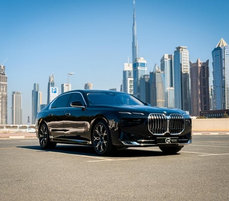 BMW 735i 2025