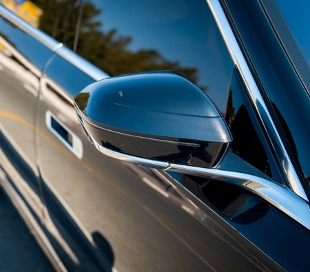 BMW 735i 2025