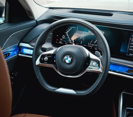 BMW 735i 2025