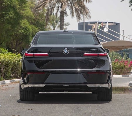 Black BMW 735i 2026