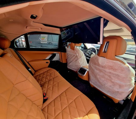 بي إم دبليو  735i  2026, photo 4 of 4