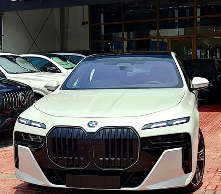 بي إم دبليو  740i M Sport  2026, photo 2 of 4