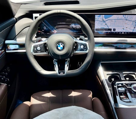 بي إم دبليو  740i M Sport  2026, photo 3 of 4