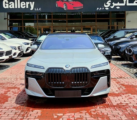 بي إم دبليو  740i M Sport  2026, photo 2 of 4