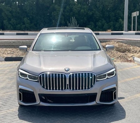 BMW 740i 2018, photo 2 of 4