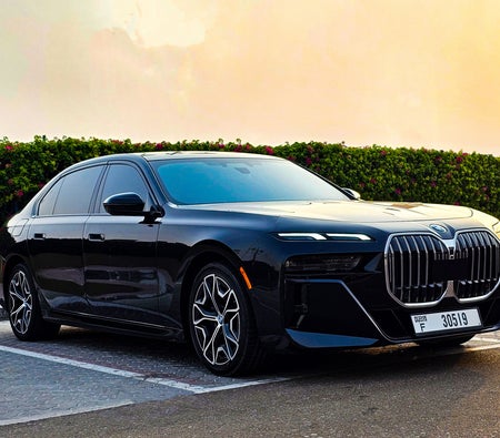 BMW 740i 2023