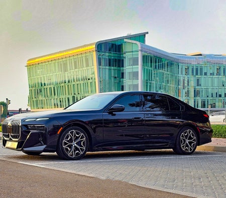 BMW 740i 2023