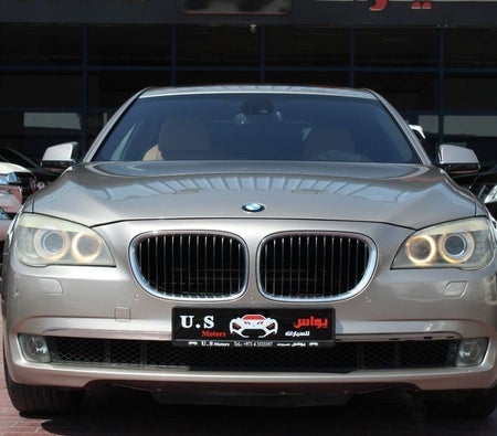 BMW 750Li 2011, photo 2 of 4