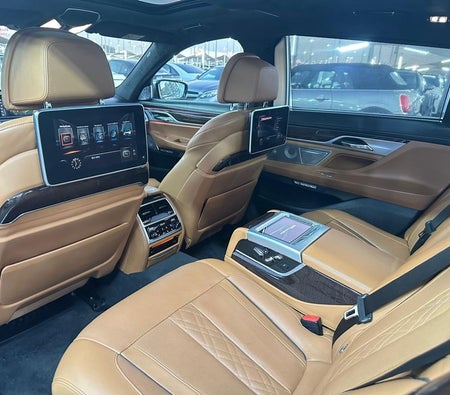 BMW 750Li 2017, photo 4 of 4